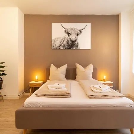 Grosse In Zentrum Mit Kleinem Garten By Interhome