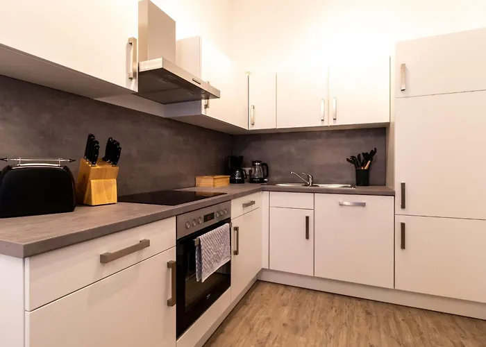 Grosse In Zentrum Mit Kleinem Garten By Interhome Chemnitz